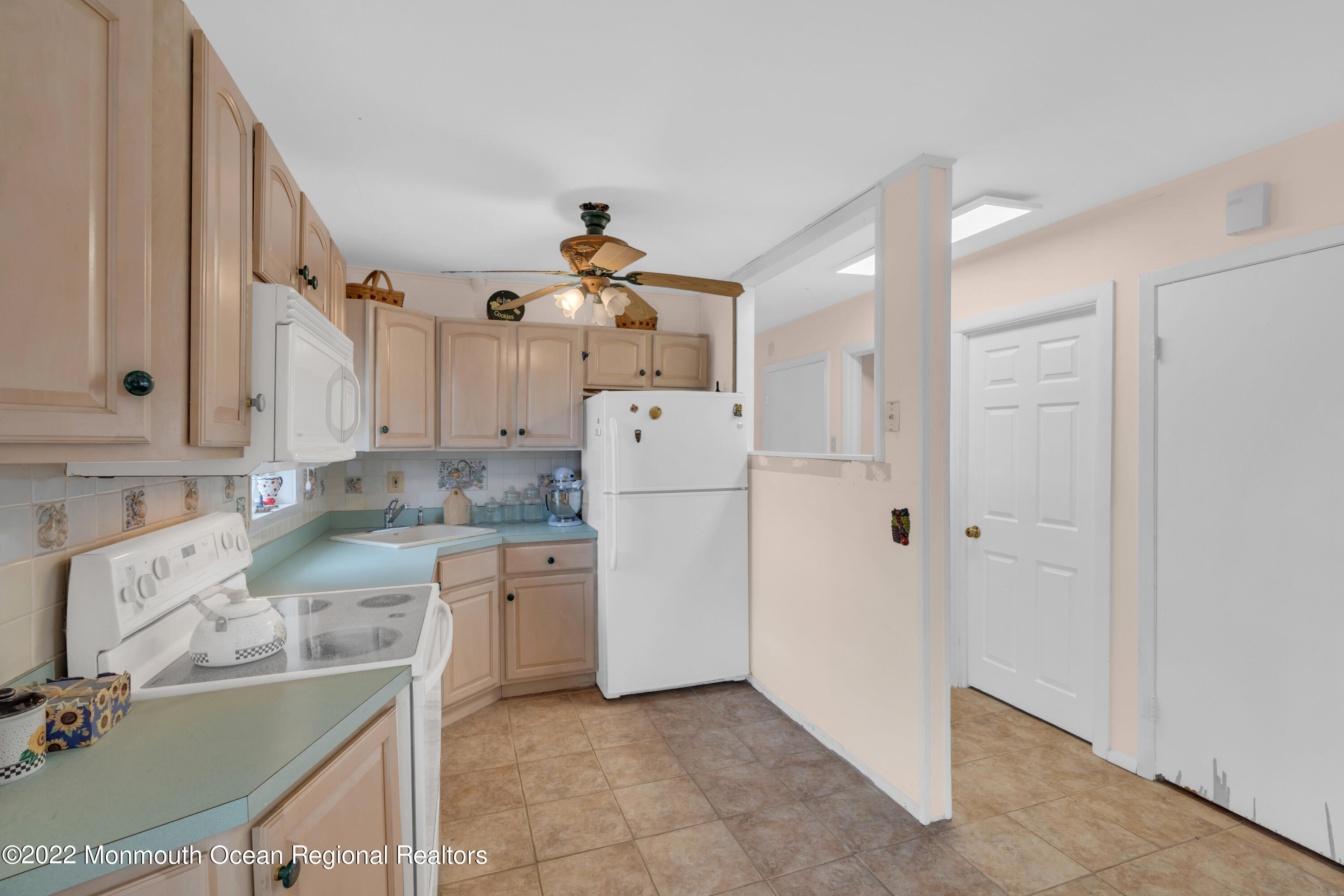 35 Bimini Road Brick, NJ 08723 - Photo 21 of 38 028_dsc05171