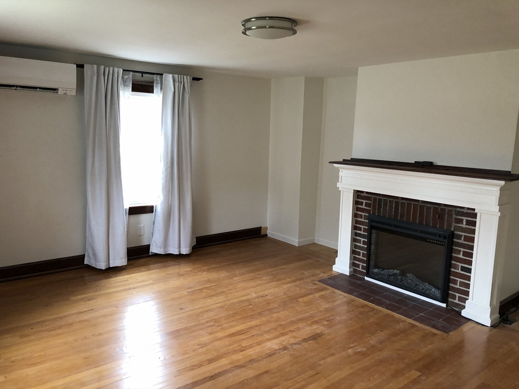 132 Main Street Rutland, MA 01543 - Photo 4 of 13