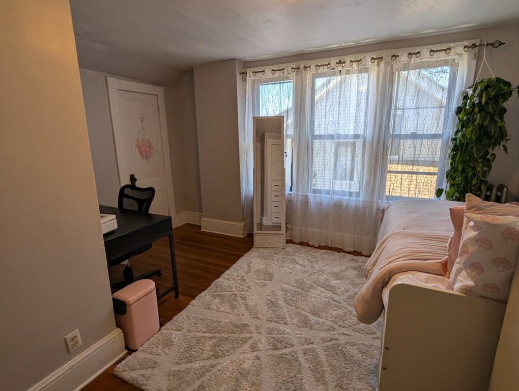 35 Carlton Street Springfield, MA 01108 - Photo 11 of 19
