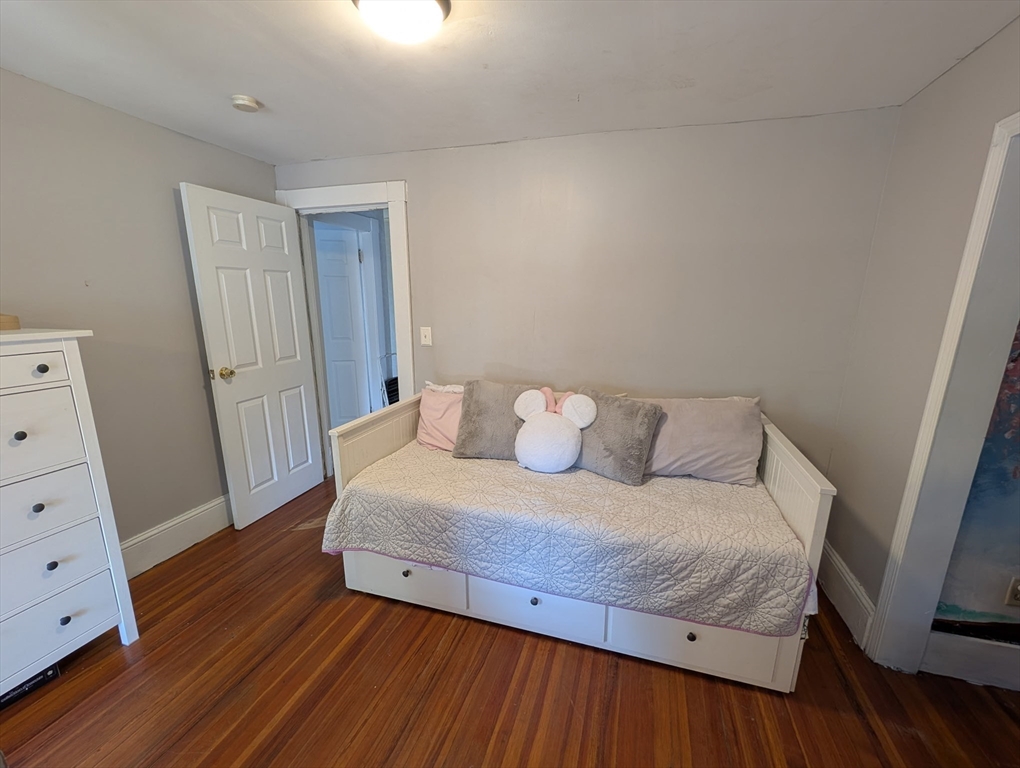 35 Carlton Street Springfield, MA 01108 - Photo 14 of 19