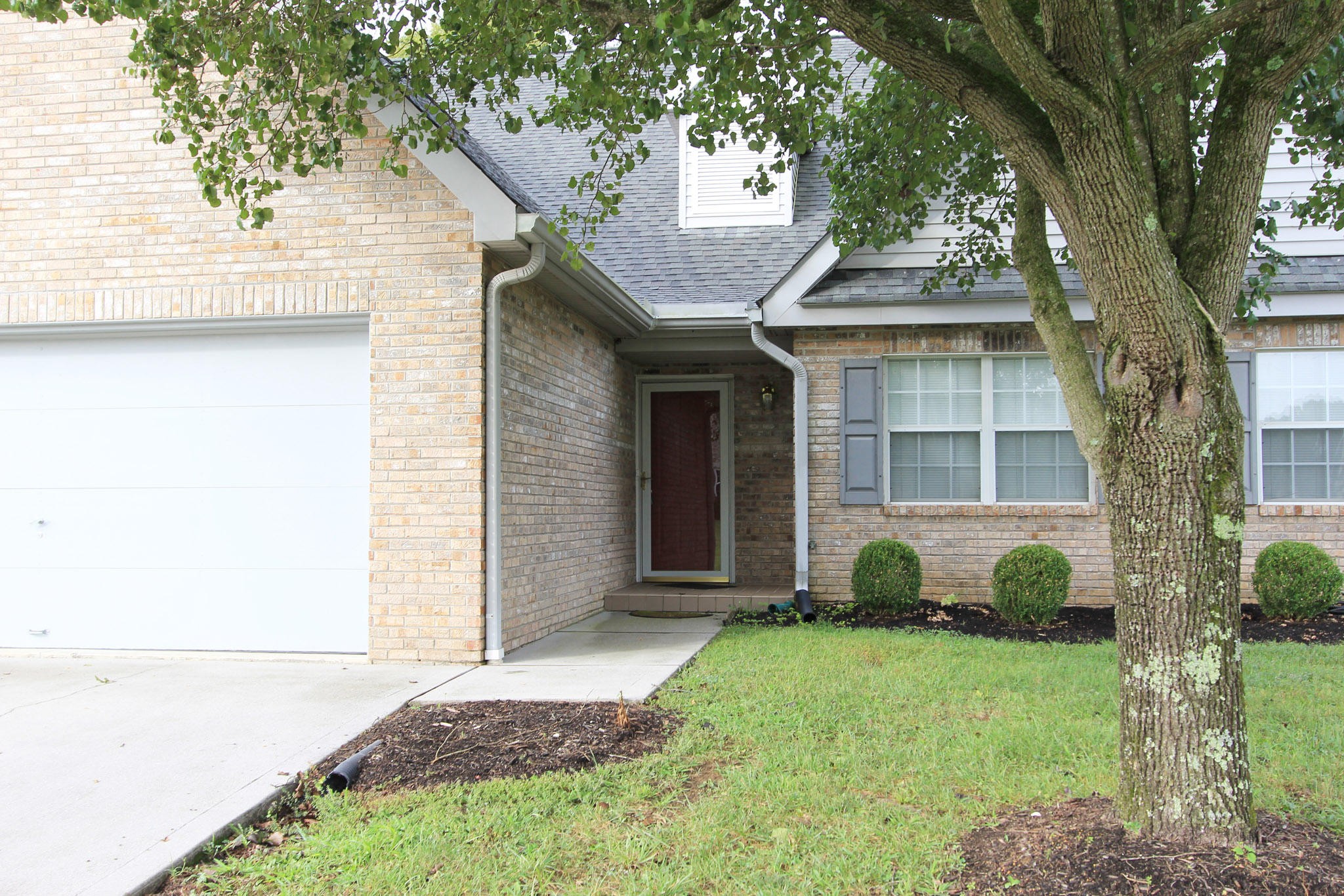 3217 Laurel View Road Knoxville, TN 37917 - Photo 2 of 29 Gallery Image 2
