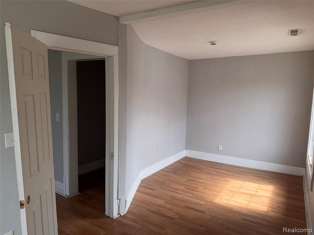 2174 Springle Street Detroit, MI 48215 - Photo 3 of 15