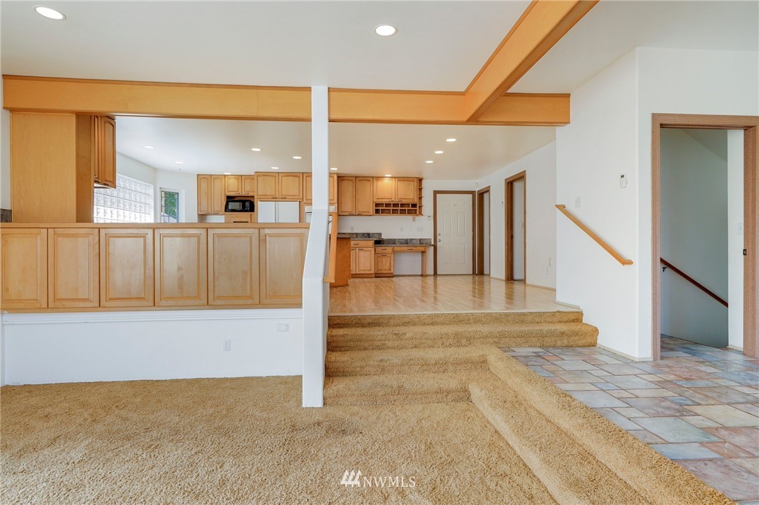 5616 Rockefeller Avenue Everett, WA 98203 - Photo 13 of 40