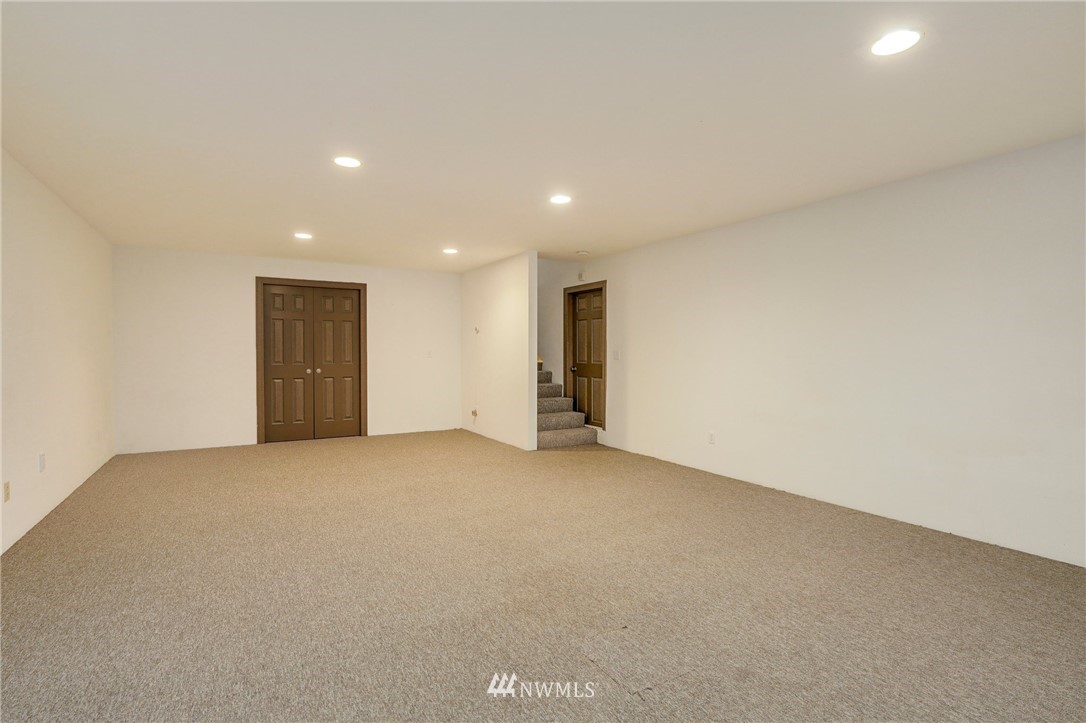 5616 Rockefeller Avenue Everett, WA 98203 - Photo 14 of 40