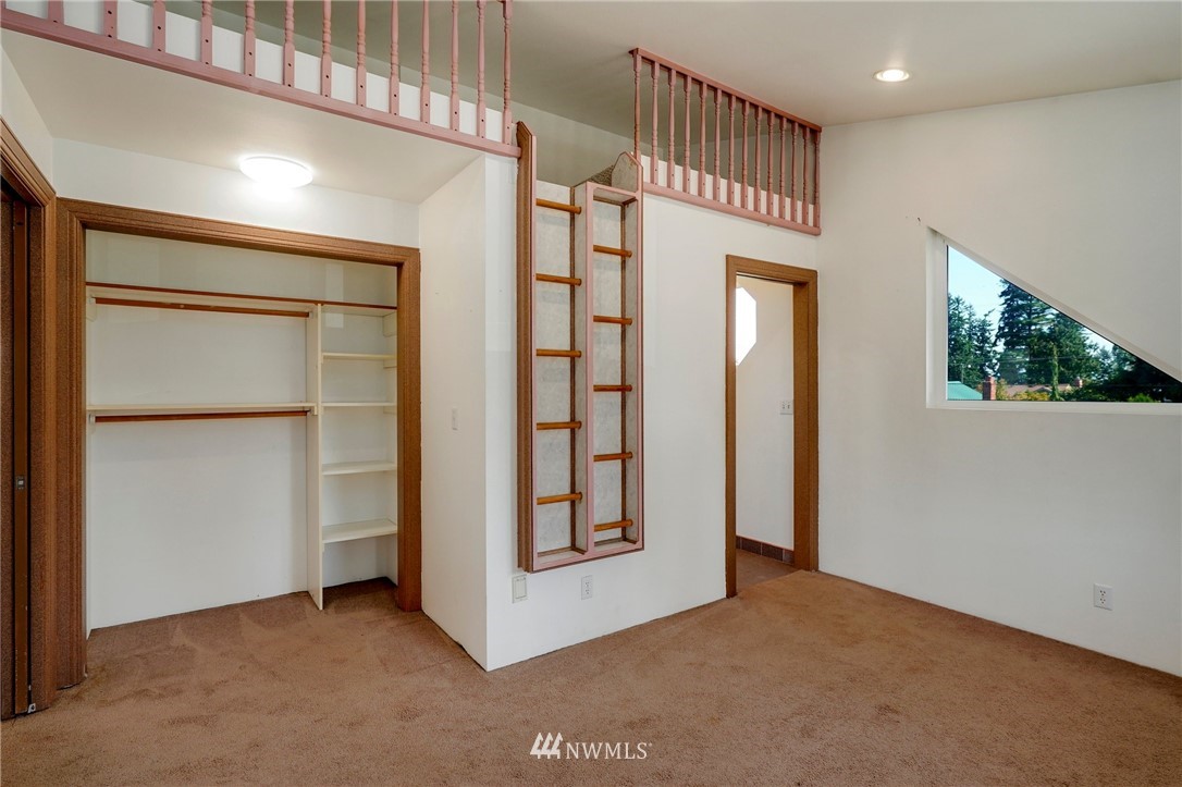 5616 Rockefeller Avenue Everett, WA 98203 - Photo 17 of 40