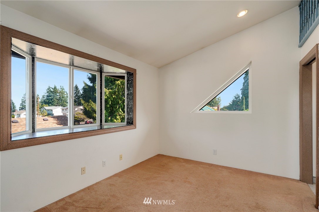 5616 Rockefeller Avenue Everett, WA 98203 - Photo 19 of 40
