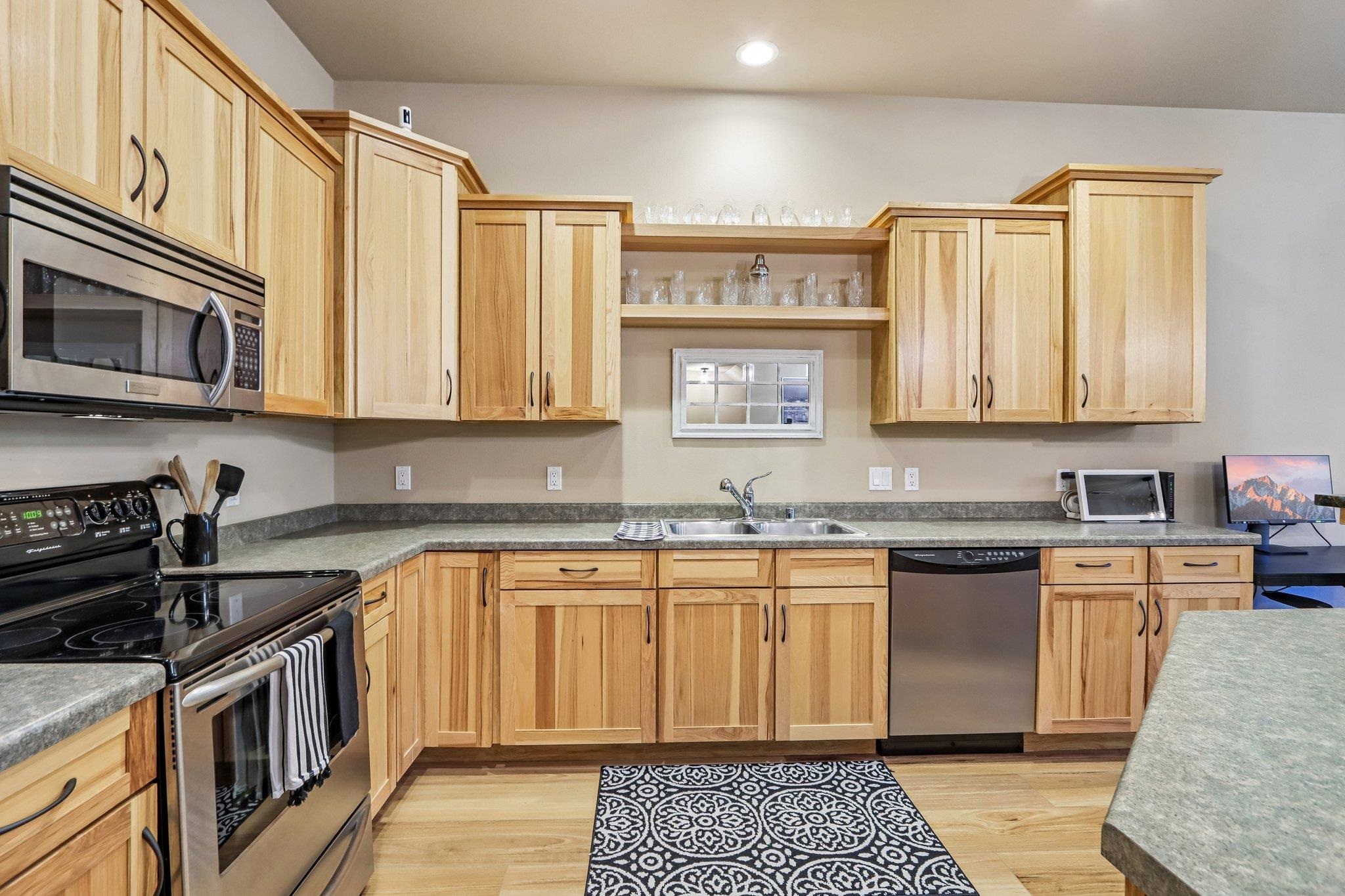 9354 Old Sauk Road Middleton, WI 53562 - Photo 12 of 24