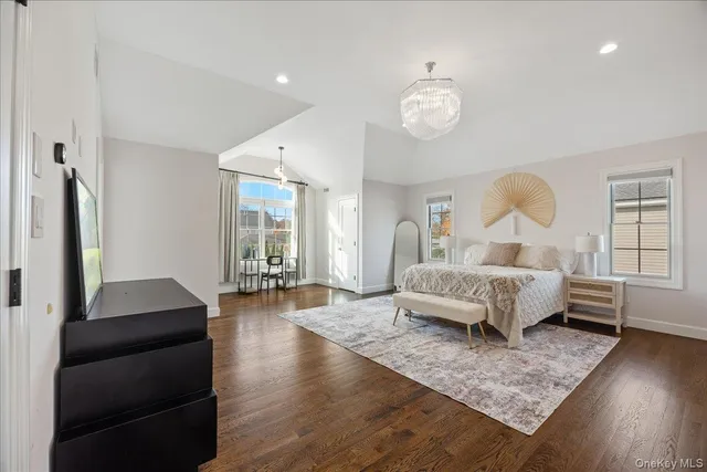 $2,555,000 | 60 Moss Lane, Jericho, NY 11753