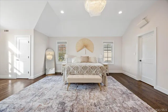 $2,555,000 | 60 Moss Lane, Jericho, NY 11753