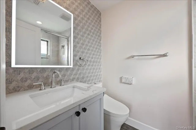 $2,555,000 | 60 Moss Lane, Jericho, NY 11753