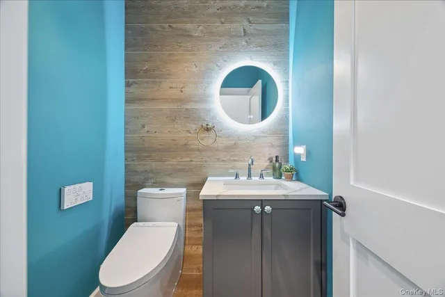 $2,555,000 | 60 Moss Lane, Jericho, NY 11753