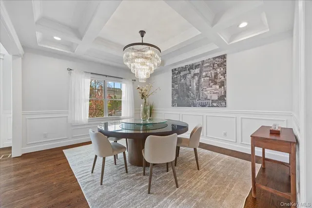 $2,555,000 | 60 Moss Lane, Jericho, NY 11753