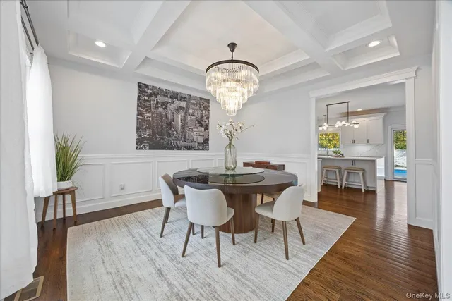 $2,555,000 | 60 Moss Lane, Jericho, NY 11753