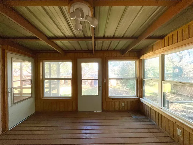 $2,199 | 5303 Shady Oak Circle, Kingsland, TX 78639