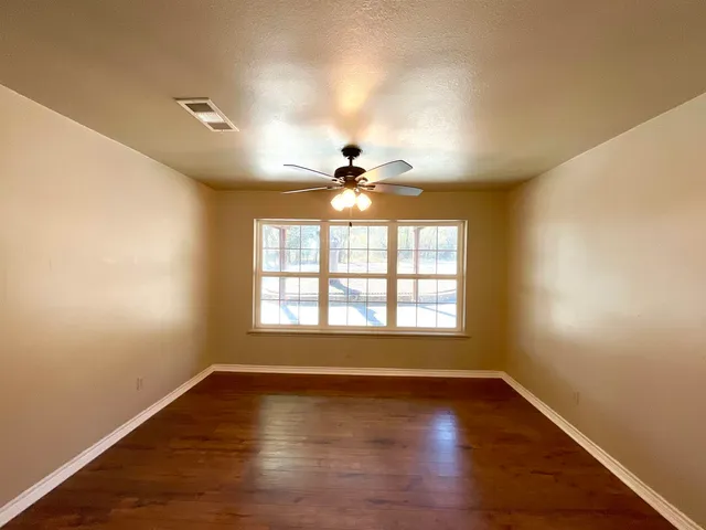 $2,199 | 5303 Shady Oak Circle, Kingsland, TX 78639