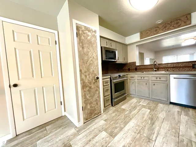 $2,199 | 5303 Shady Oak Circle, Kingsland, TX 78639