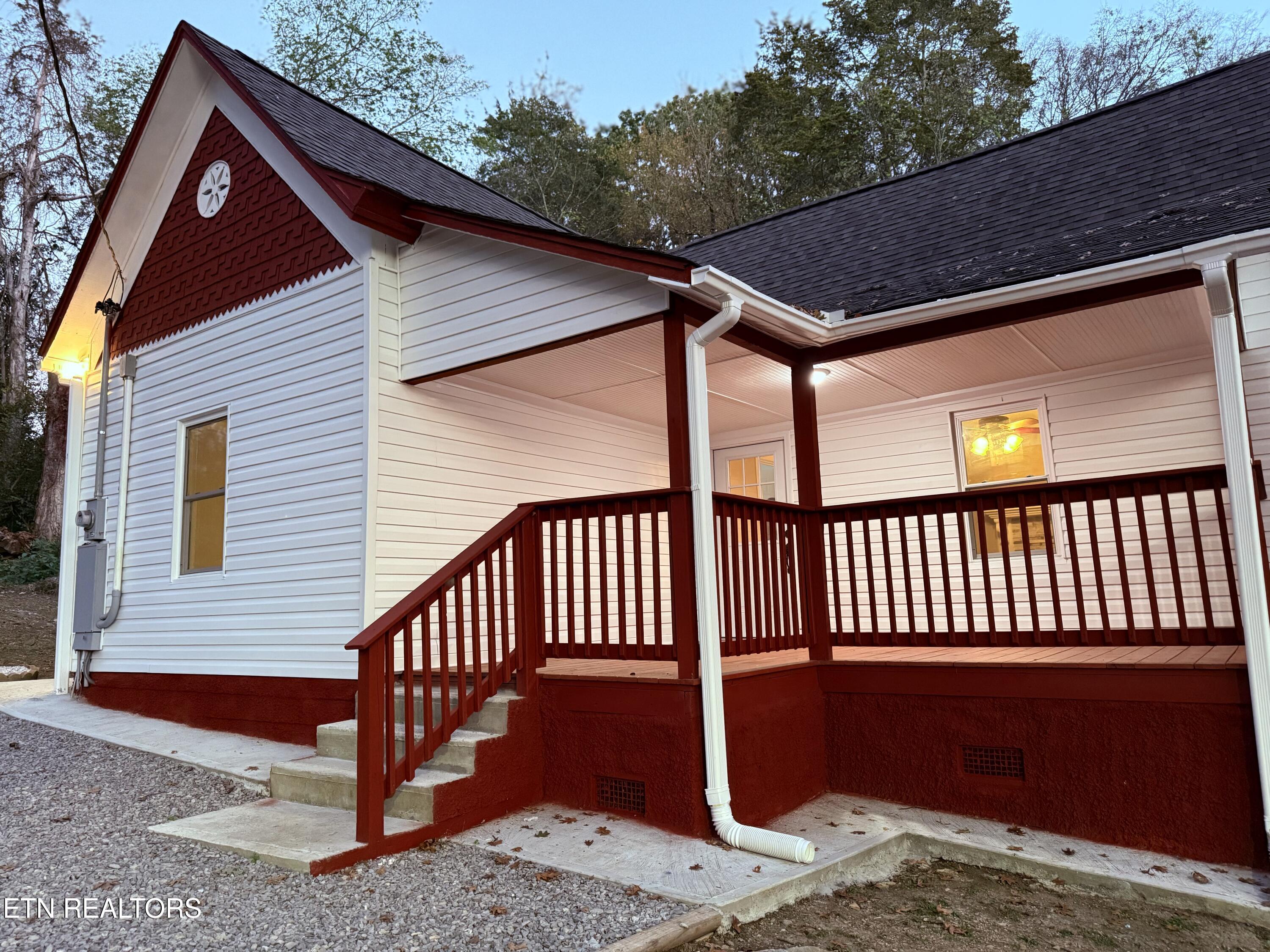 6116 Cardwell Road Corryton, TN 37721 - Photo 2 of 18 IMG_0079