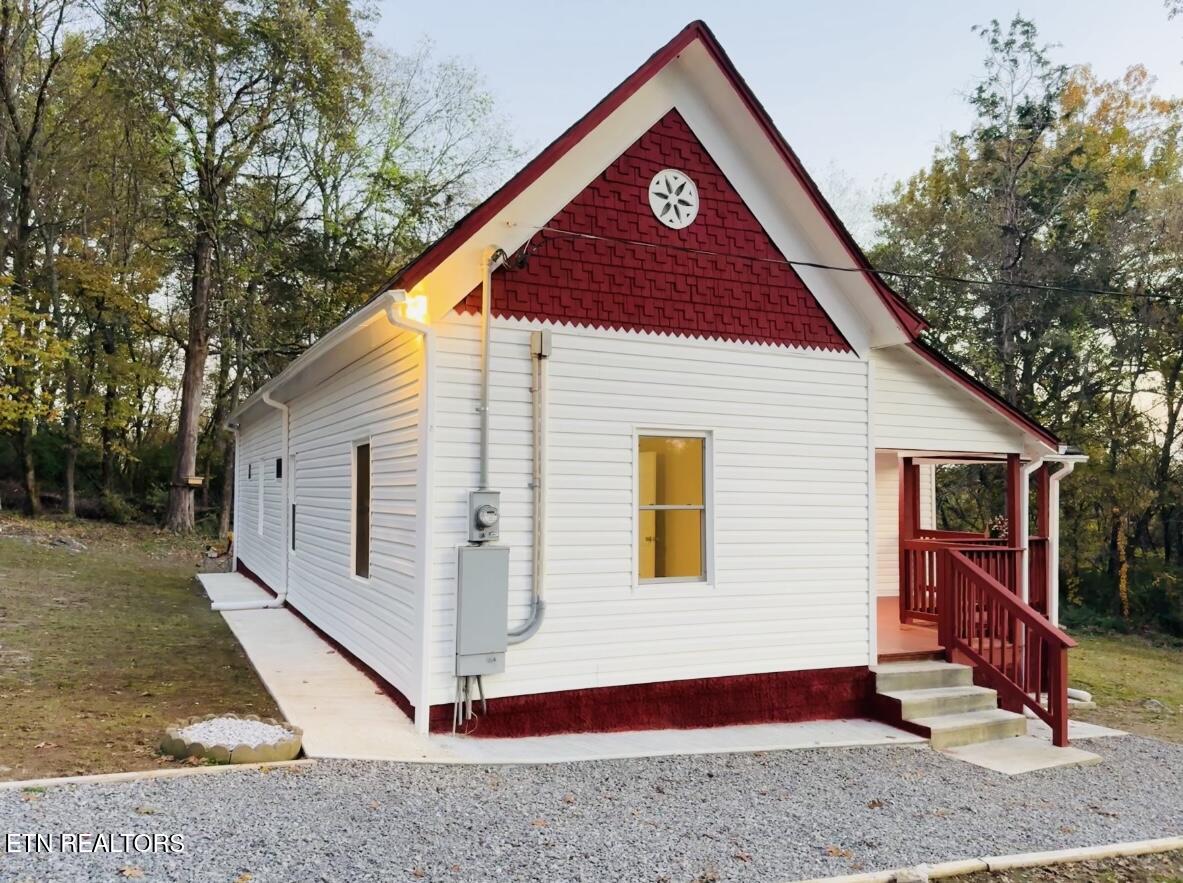 6116 Cardwell Road Corryton, TN 37721 - Photo 3 of 18 IMG_0091