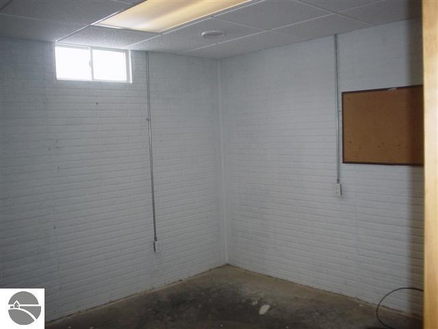 514 State Road West Branch, MI 48661 - Photo 17 of 24 1743034-16.JPG