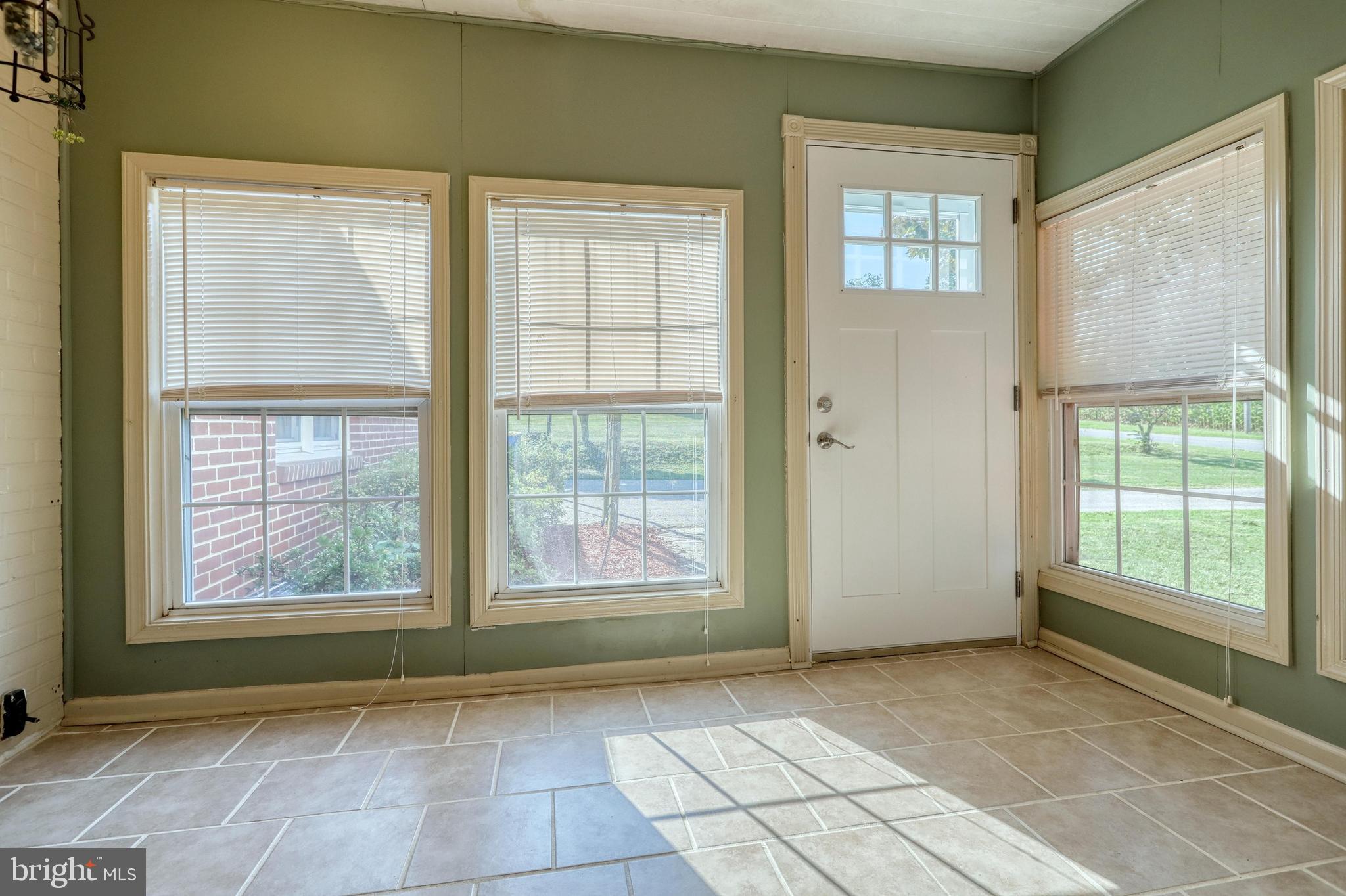 8783 Orchard Road Spring Grove, PA 17362 - Photo 7 of 38