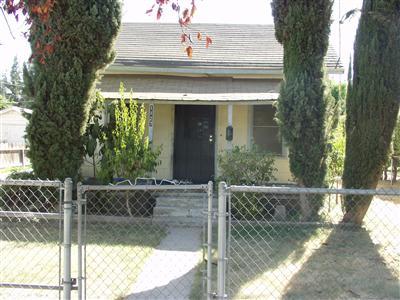 1127 M Street Reedley, CA 93654 - Photo 2 of 2