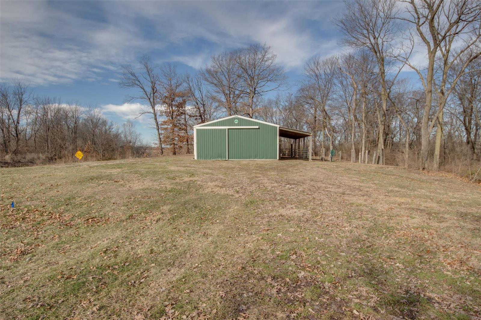 10768 Chesterfield Road Shipman, IL 62685 - Photo 26 of 28