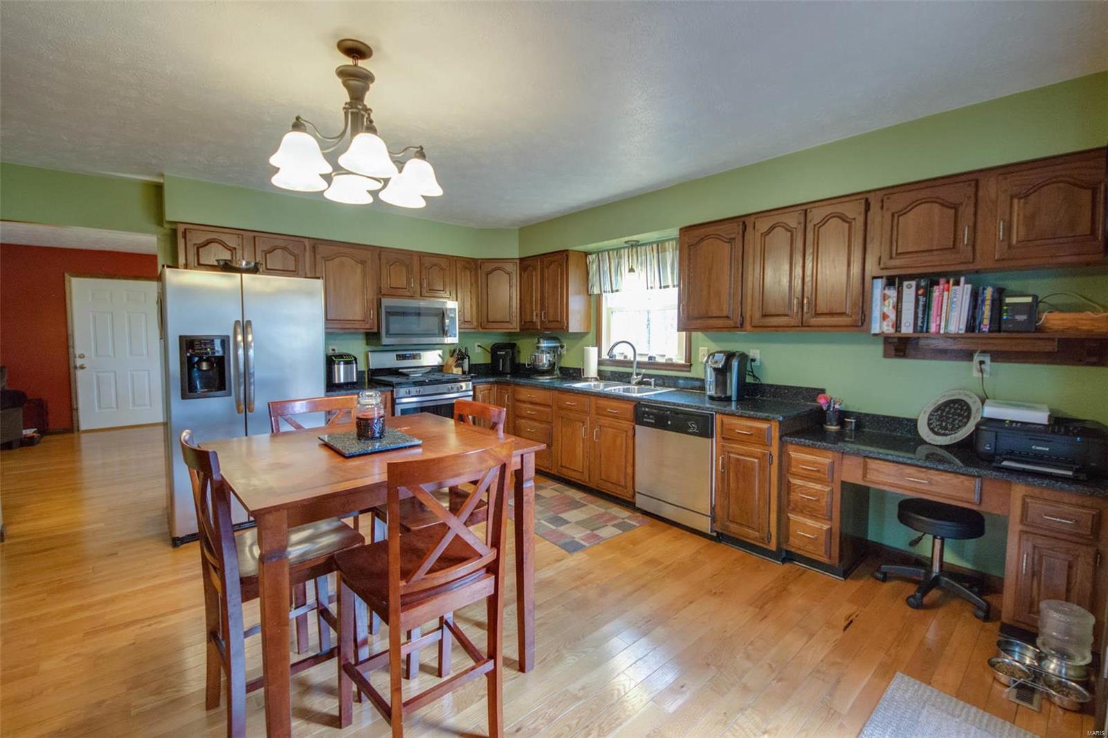 10768 Chesterfield Road Shipman, IL 62685 - Photo 10 of 28