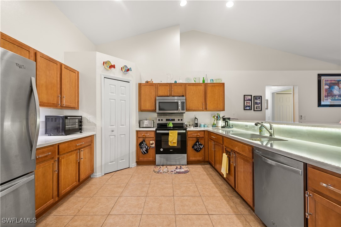 839 Gedeon Road Lehigh Acres, FL 33974 - Photo 9 of 28 Gallery Image 9