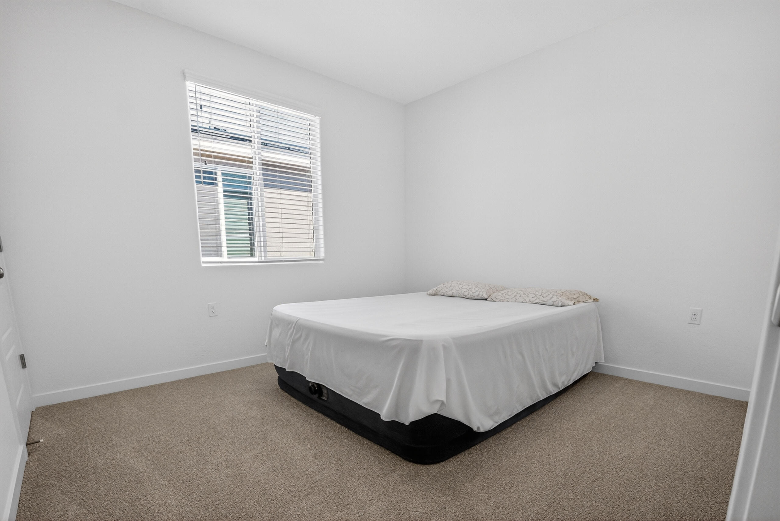 4242 Hampton Way Clovis, CA 93619 - Photo 21 of 39 DSC08352-HDR