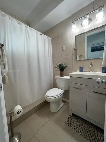 $449,000 | 100 Sunrise Drive, Unit 5, Key Biscayne, FL 33149