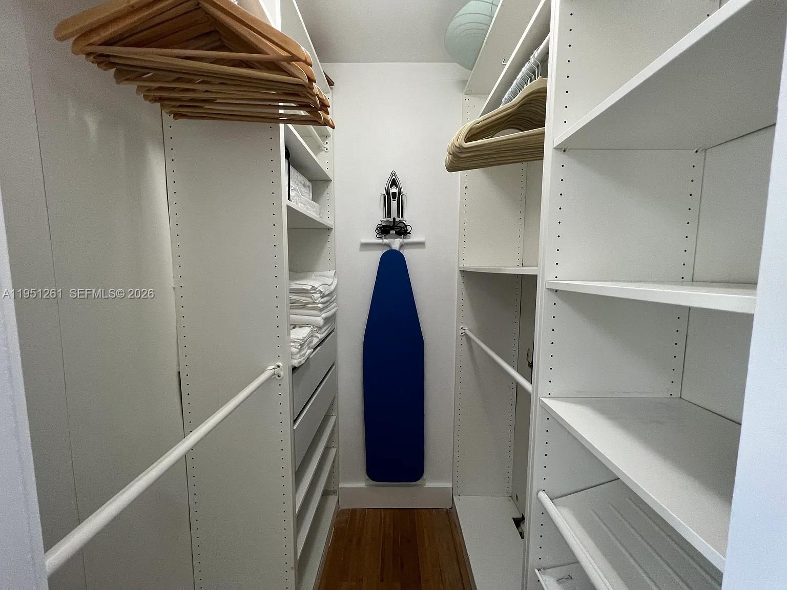 100 Sunrise Drive, Unit 5 Key Biscayne, FL 33149 - Photo 10 of 11