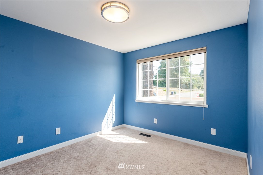 1228 North 32nd Street Renton, WA 98056 - Photo 12 of 24