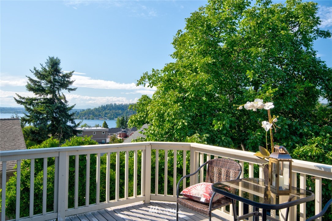 1228 North 32nd Street Renton, WA 98056 - Photo 7 of 24