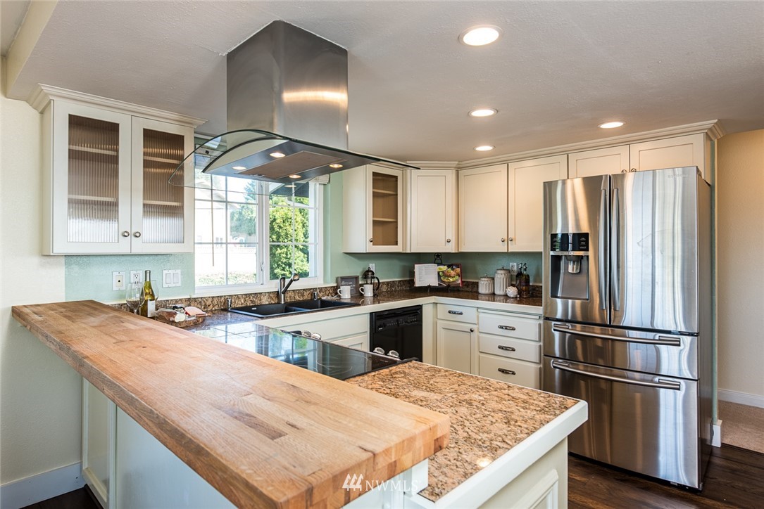 1228 North 32nd Street Renton, WA 98056 - Photo 9 of 24