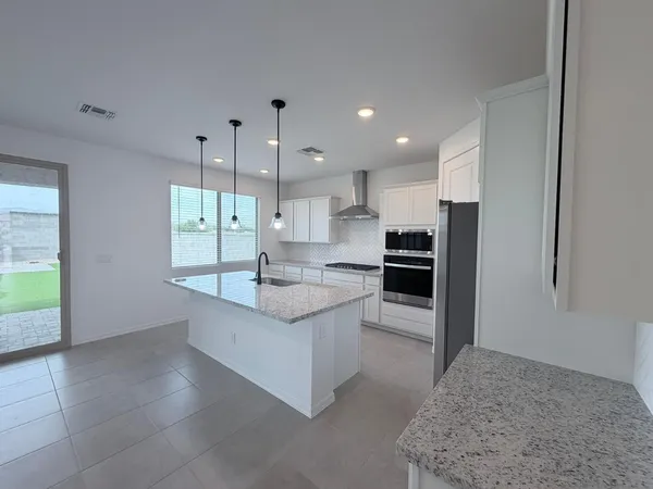 $2,595 | 24172 West Raymond Street, Buckeye, AZ 85326