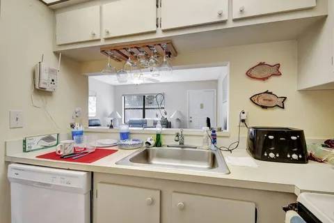 $139,000 | 7166 Golf Colony Court, Unit 203, Lake Worth, FL 33467