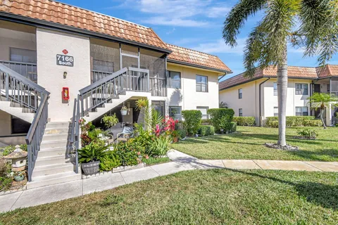 $139,000 | 7166 Golf Colony Court, Unit 203, Lake Worth, FL 33467