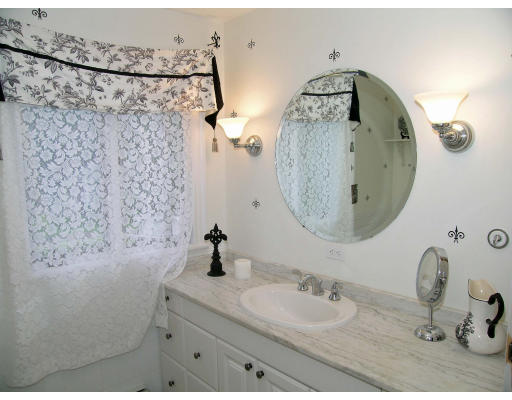 15 King Avenue Medford, MA 02155 - Photo 6 of 6