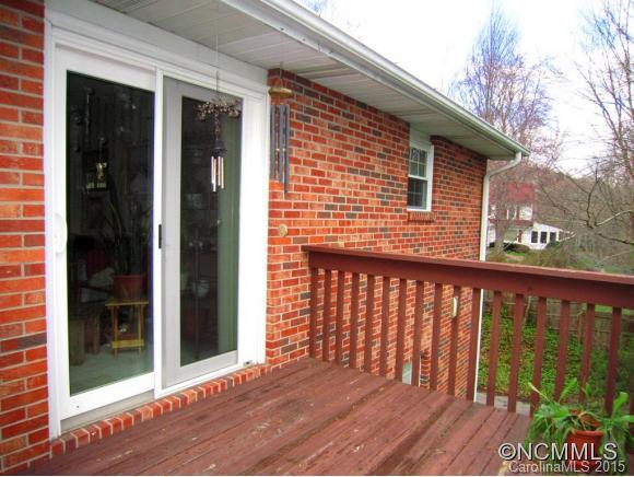 102 Falling Waters Road, Unit 3 Hendersonville, NC 28792 - Photo 16 of 18 Gallery Image 16