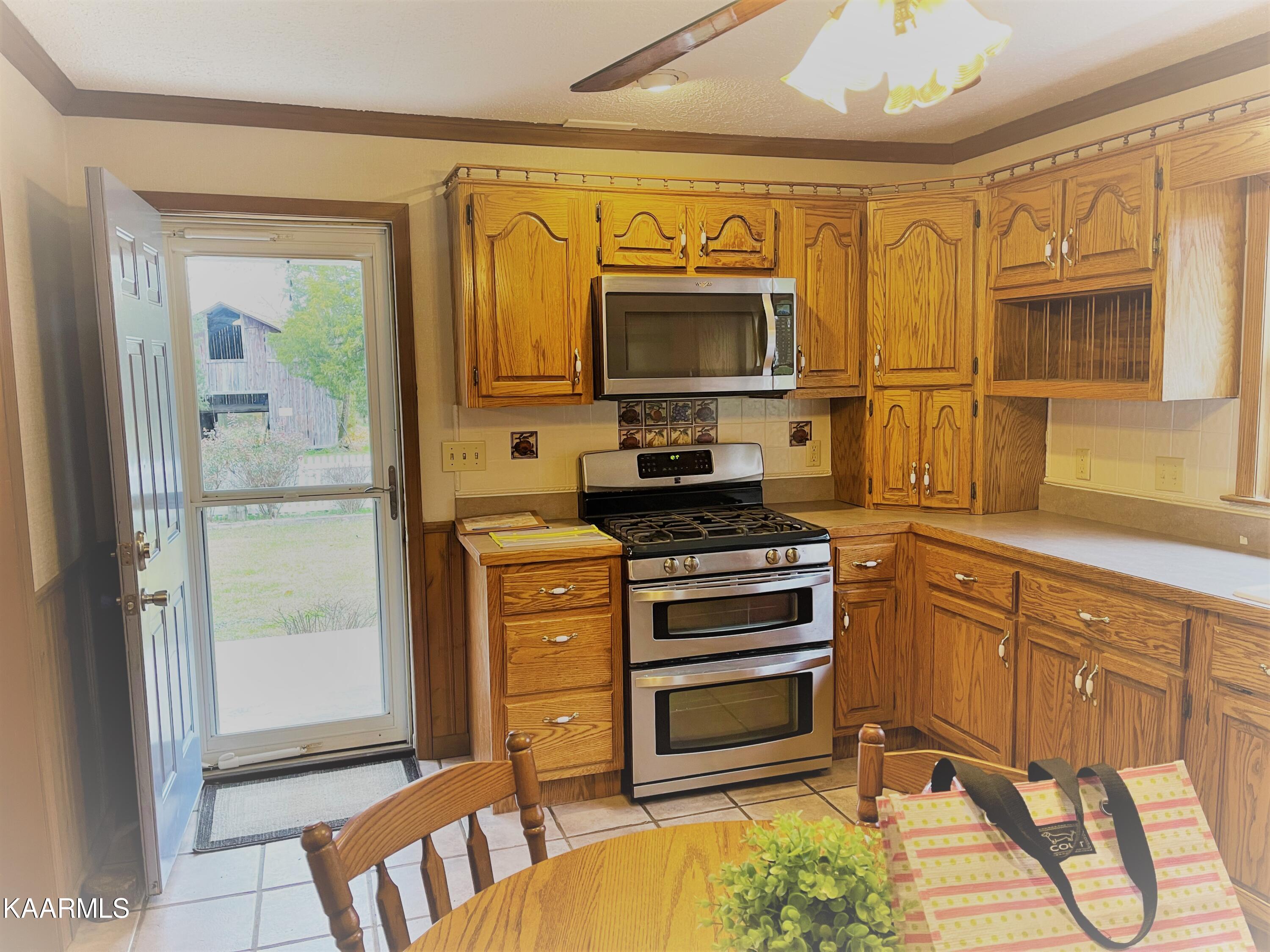 5400 Wolf Creek Road Spring City, TN 37381 - Photo 18 of 37 Kitchen 1