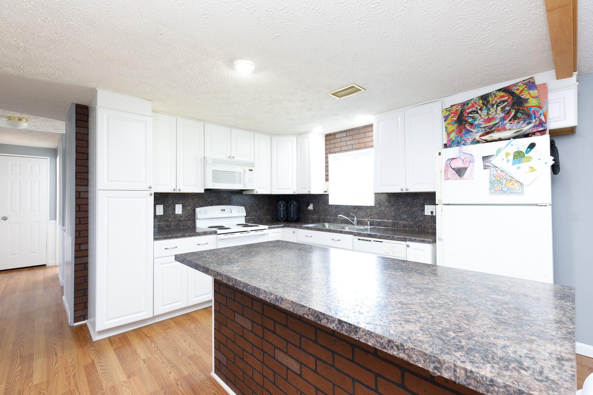 982 State Rd S-46-167 York, SC 29745 - Photo 5 of 17 Gallery Image 5