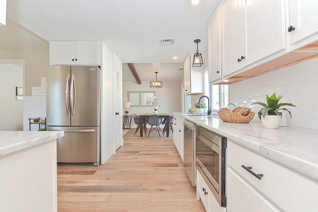 7 Tara Road Framingham, MA 01701 - Photo 11 of 40 Gallery Image 11