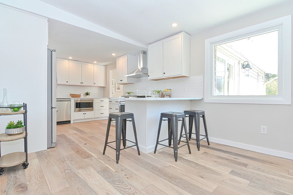 7 Tara Road Framingham, MA 01701 - Photo 3 of 40 Gallery Image 3