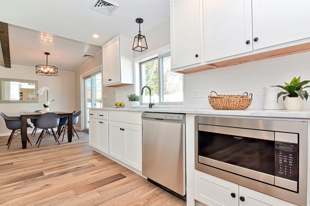 7 Tara Road Framingham, MA 01701 - Photo 10 of 40 Gallery Image 10