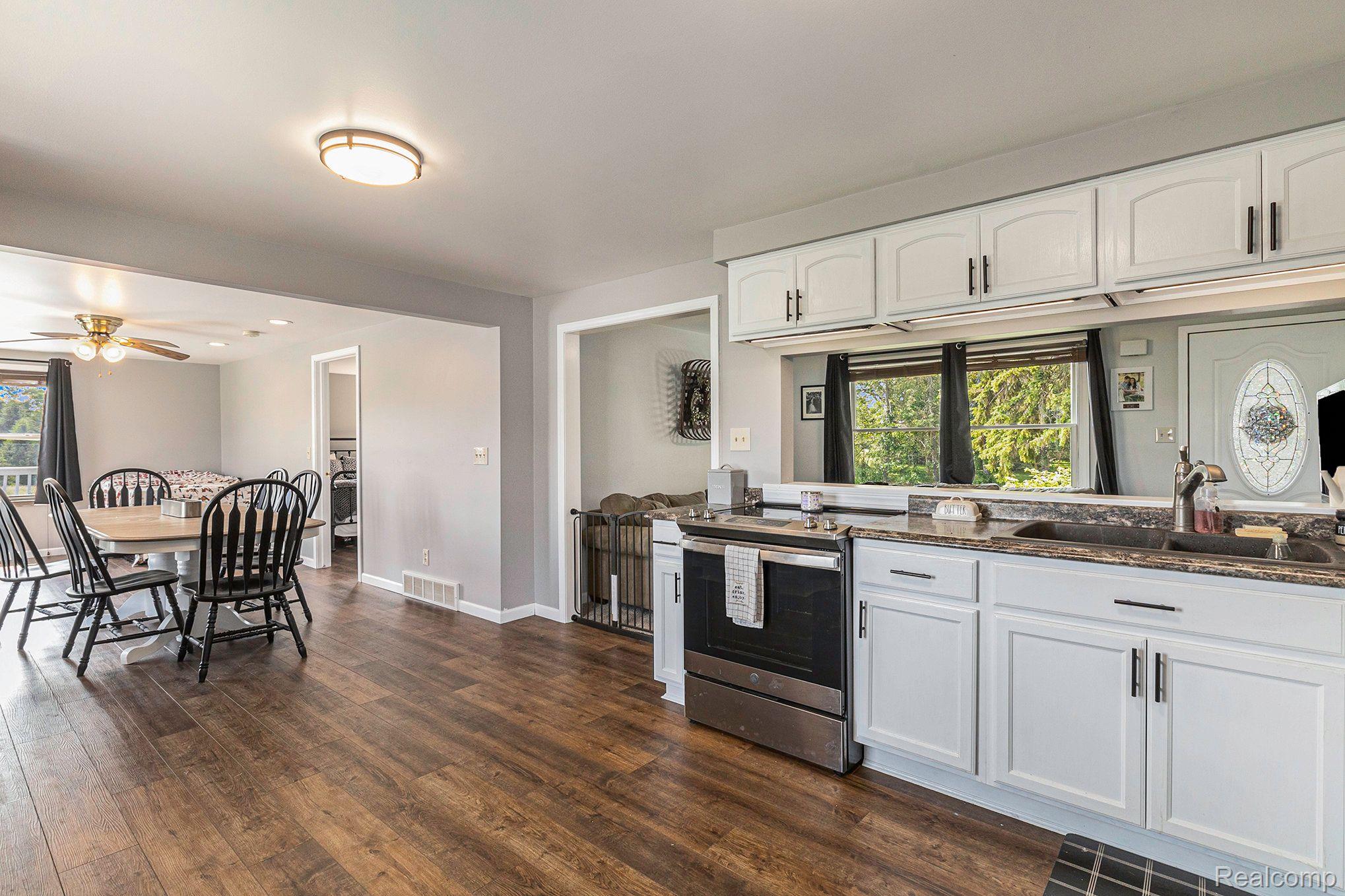 113 East Hibbard Road Owosso, MI 48867 - Photo 10 of 41 Gallery Image 10