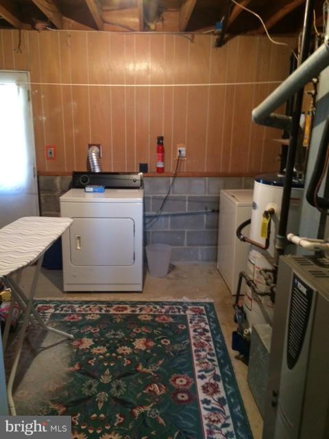 1025 Bosley Road Cockeysville, MD 21030 - Photo 15 of 19 Laundry