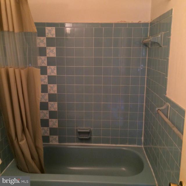 1025 Bosley Road Cockeysville, MD 21030 - Photo 10 of 19 Bath