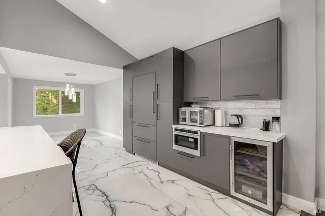 $799,000 | 257 Valley Oak Lane, Vallejo, CA 94591