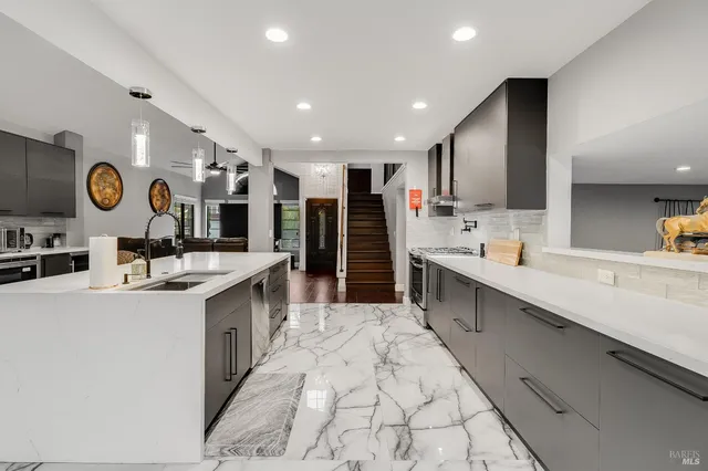 $810,000 | 257 Valley Oak Lane, Vallejo, CA 94591