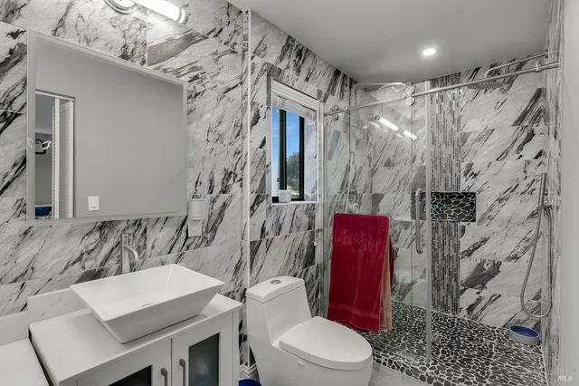 $799,000 | 257 Valley Oak Lane, Vallejo, CA 94591